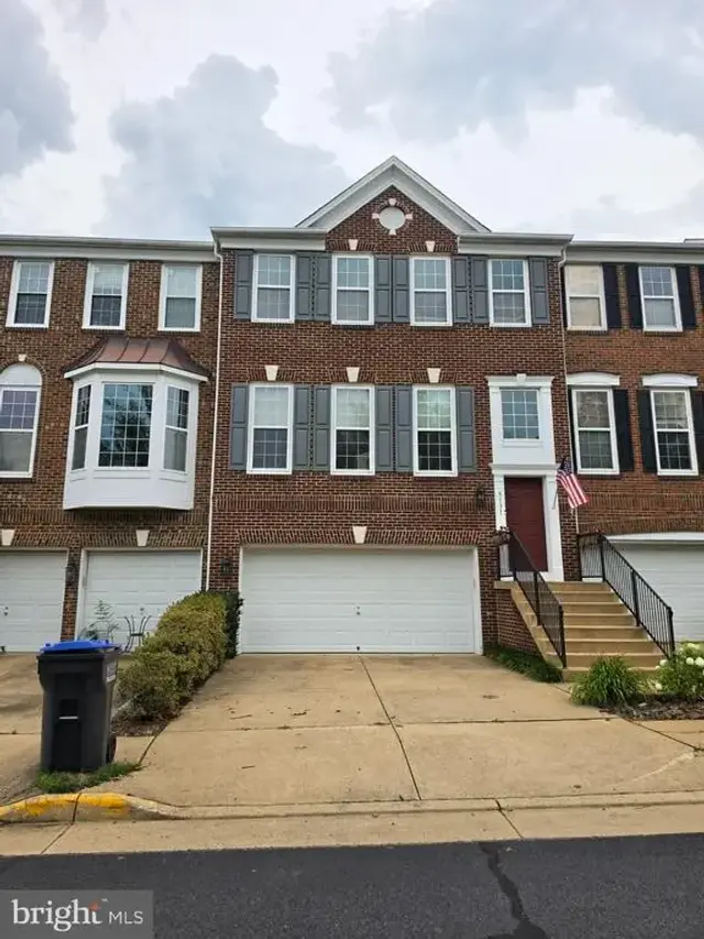 5131 Sapphire Sky Ln, Centreville
