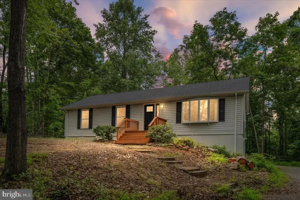 208 Mountain Lake Dr, FRONT ROYAL