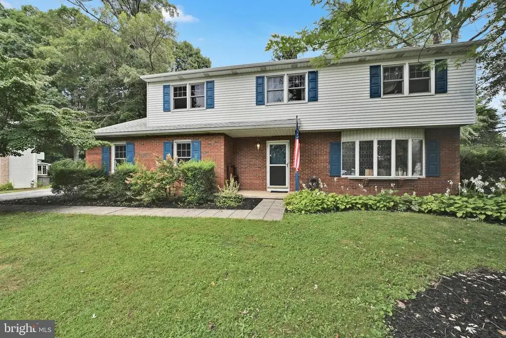 572 School Rd, YORK