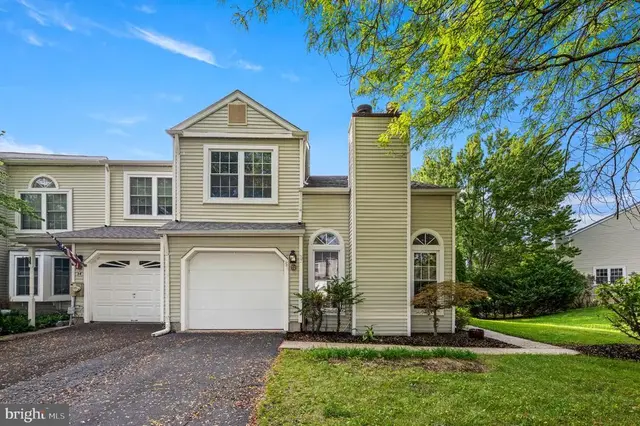32 Parkview Way, Newtown