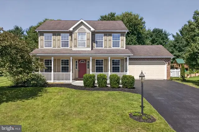 150 Martel Cir, Dillsburg