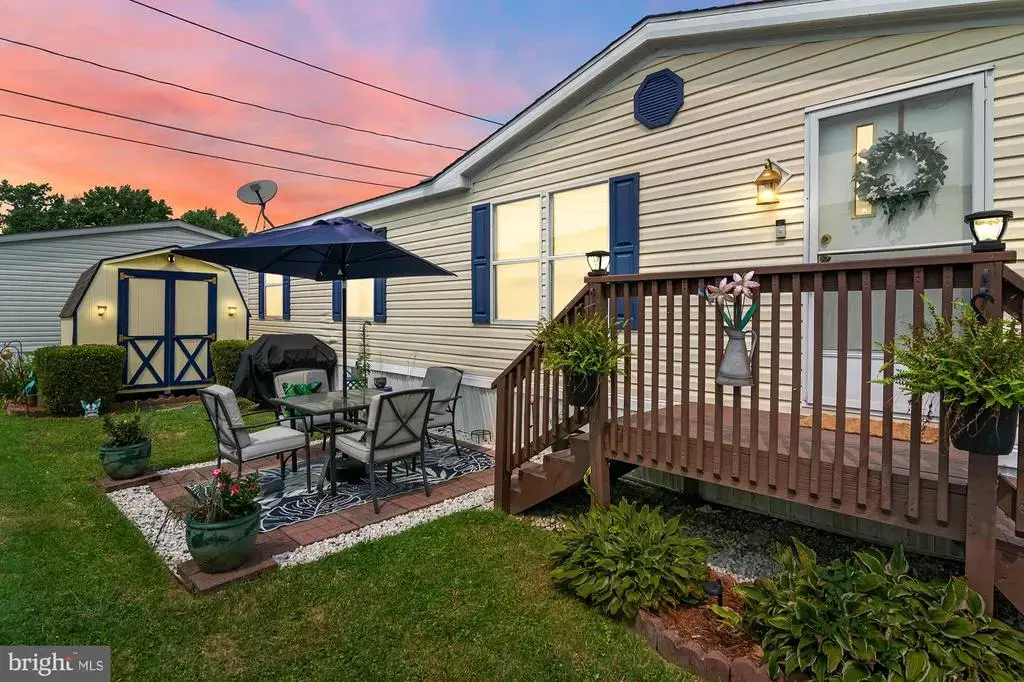 8 Elinor Ln, SPARROWS POINT