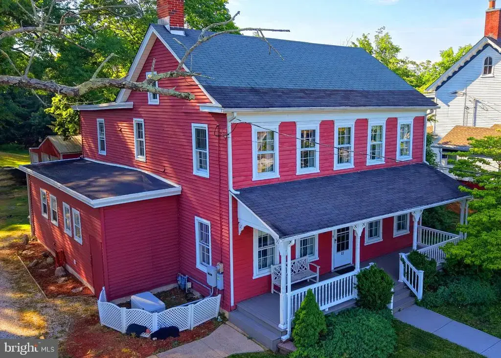 23 N Main St, MARLBORO