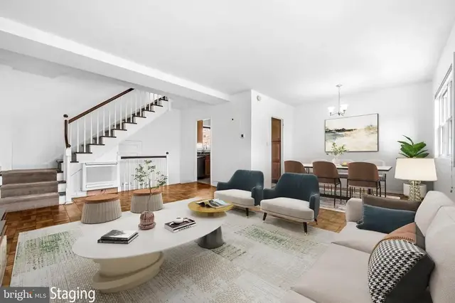1615 Mount Eagle Pl, Alexandria