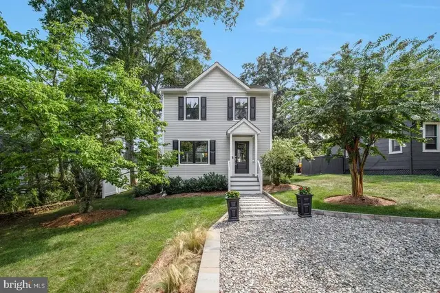 1203 Bay Highlands Dr, Annapolis