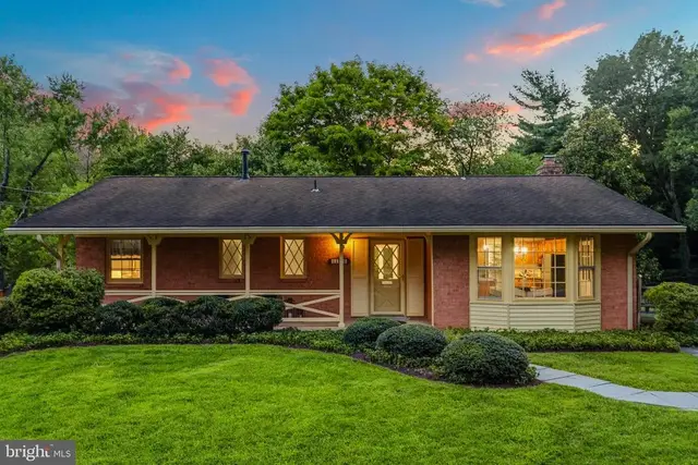 11906 Renwood Ln, North Bethesda