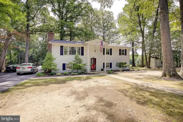 5494 Hallowing Point Rd, Prince Frederick