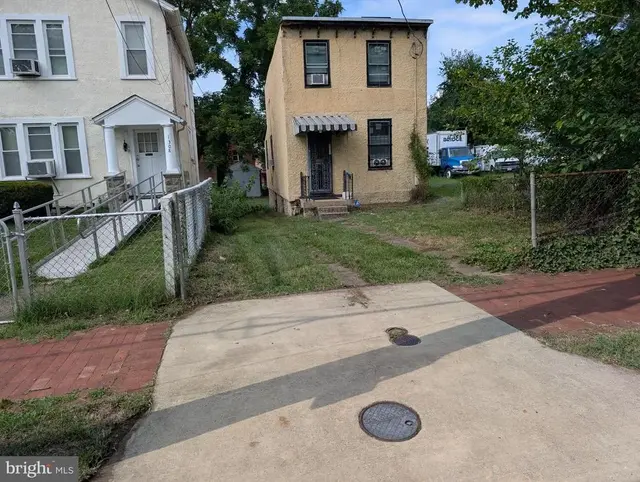 1312 V St Se, Washington