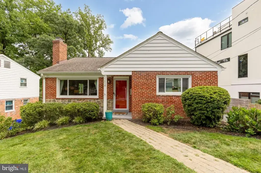 5204 Danbury Rd, BETHESDA