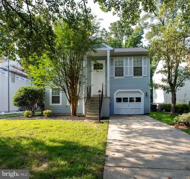 6428 Bear Ct, Waldorf