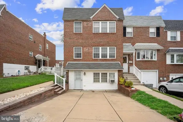 9878 Garvey Dr, Philadelphia