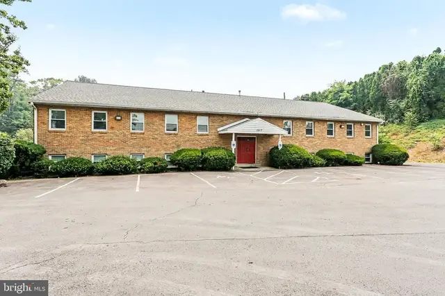 1517 Cedar Cliff Dr #102, Camp Hill