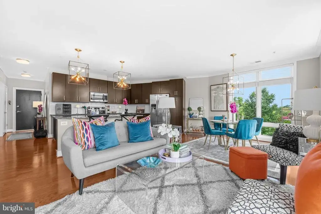 915 N Patrick St #401, ALEXANDRIA