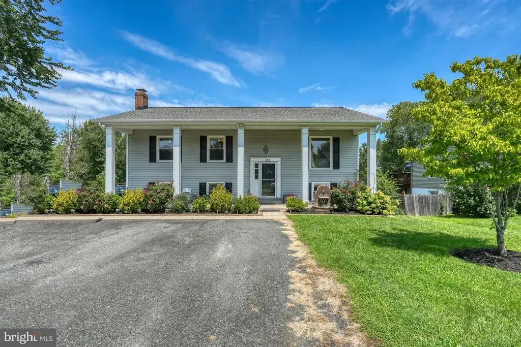 103 Erin Dr, STAFFORD