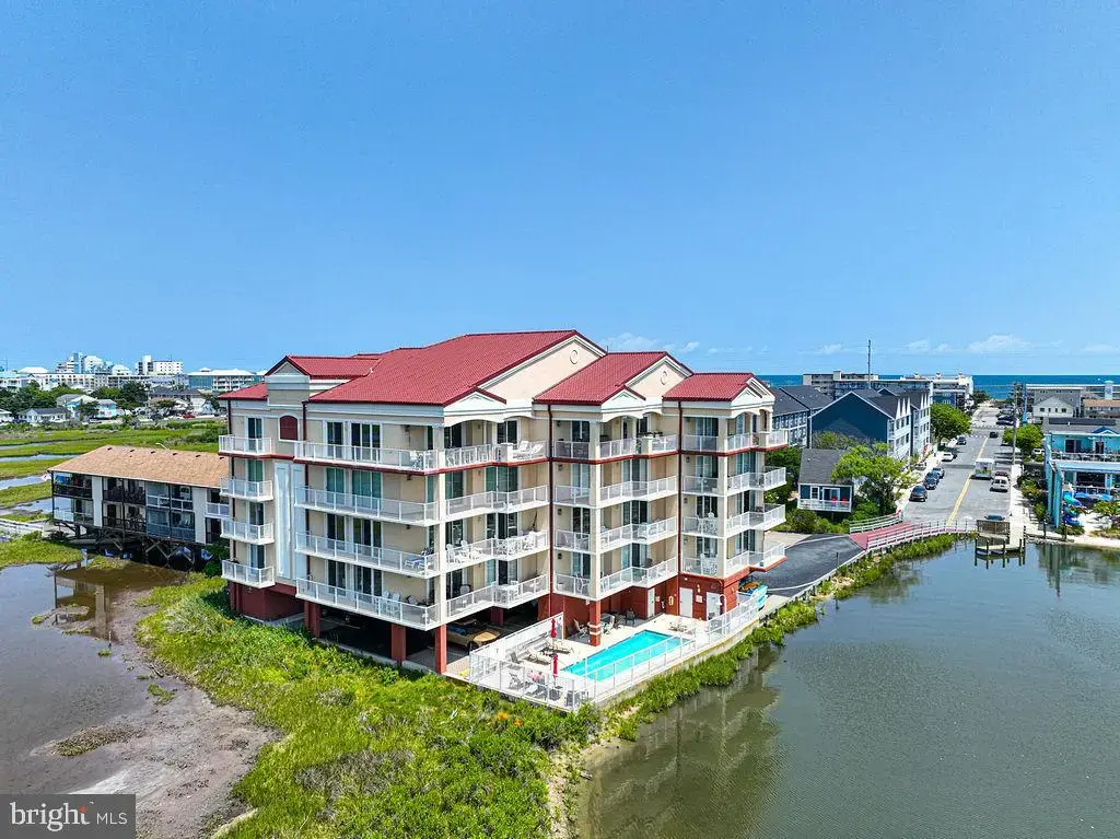 124 75th St #402, OCEAN CITY