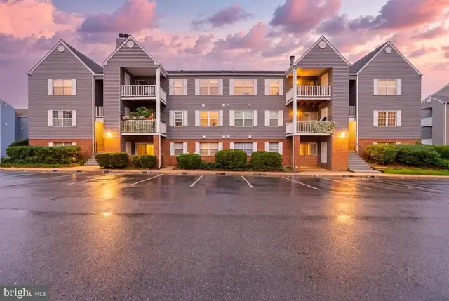 200 Grosvenor Ln #82, Stafford