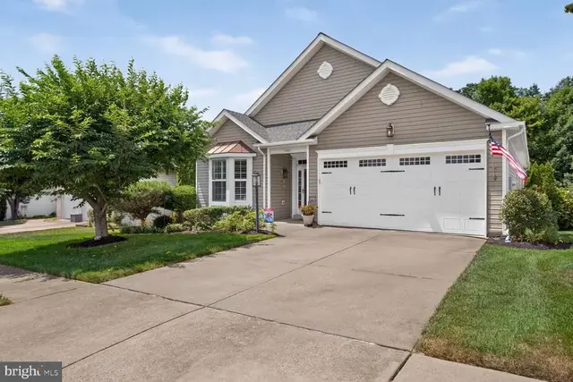 17451 Four Seasons Dr, Dumfries