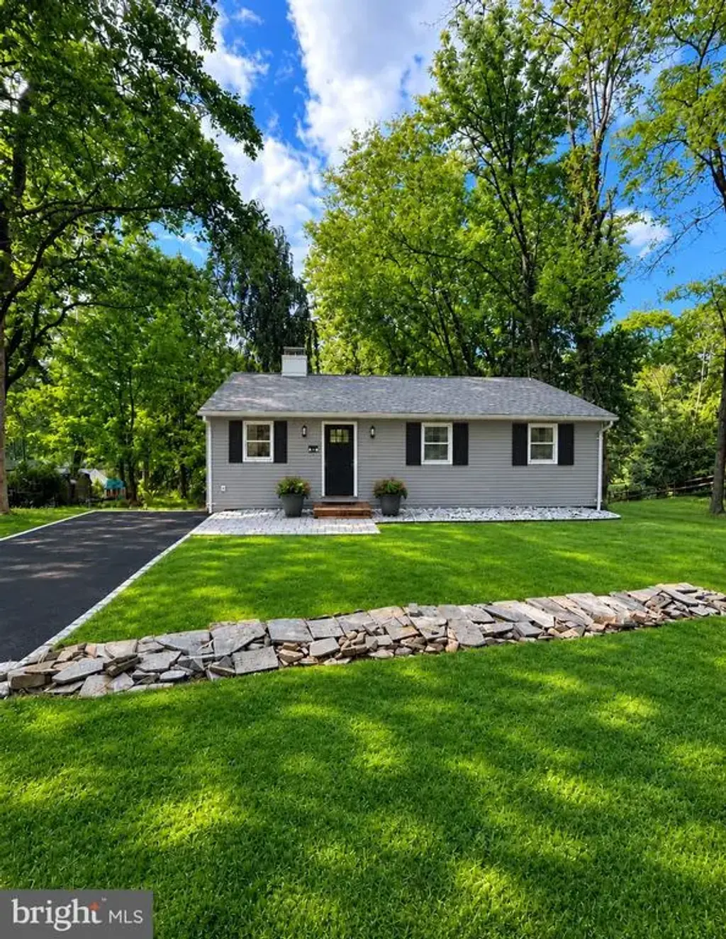 32 Montague Ave, EWING