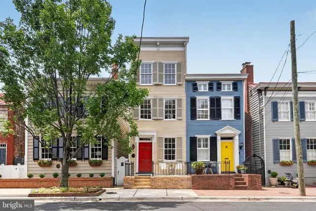 415 S Lee St, Alexandria