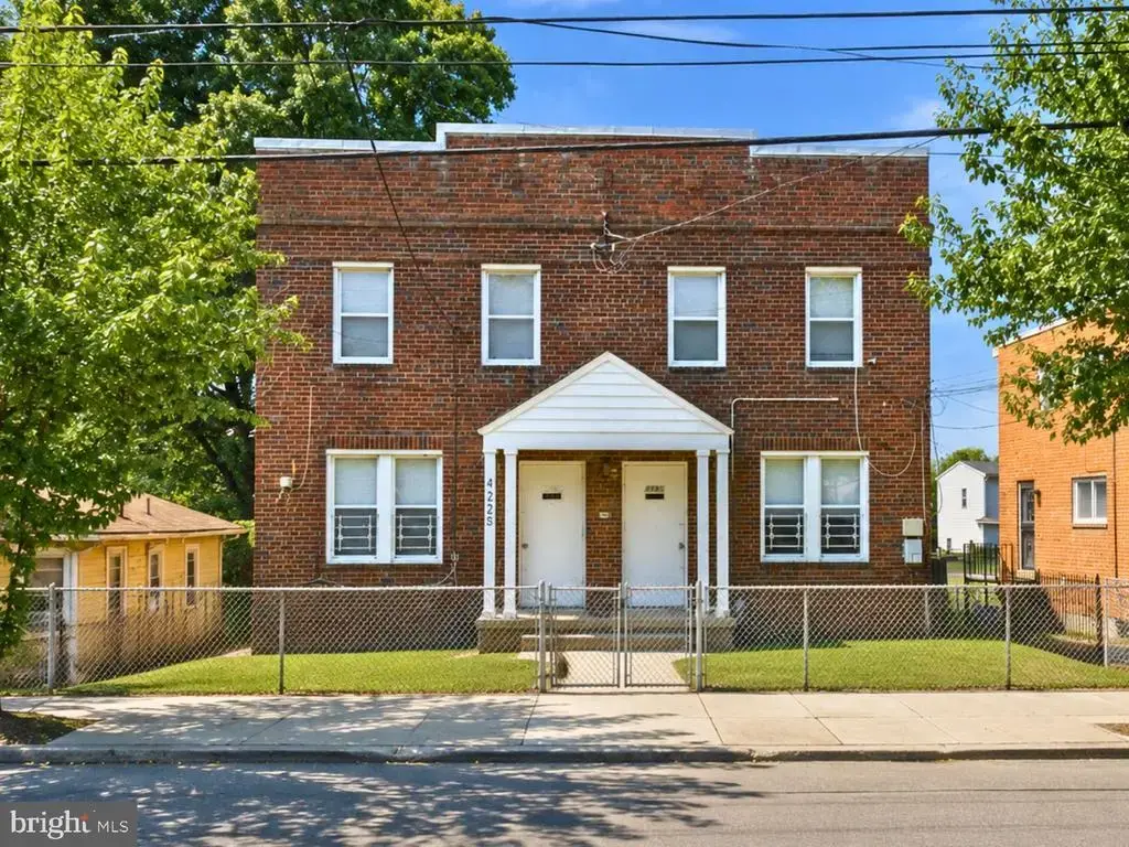 4223 Eads St Ne #1, WASHINGTON