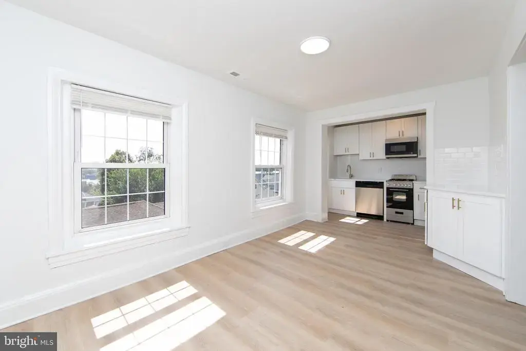 9 E Holly Ave #apt 5, HADDON TOWNSHIP