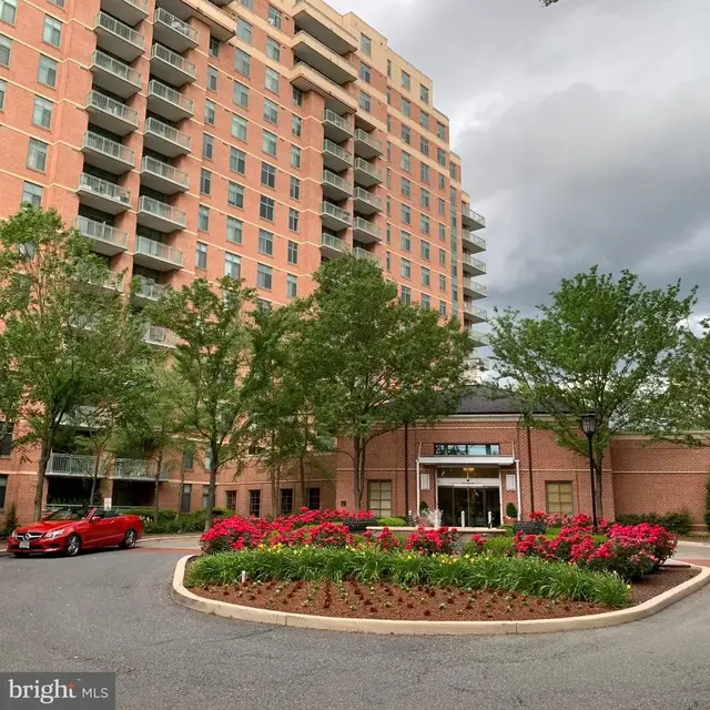 11700 Old Georgetown Rd #910, North Bethesda