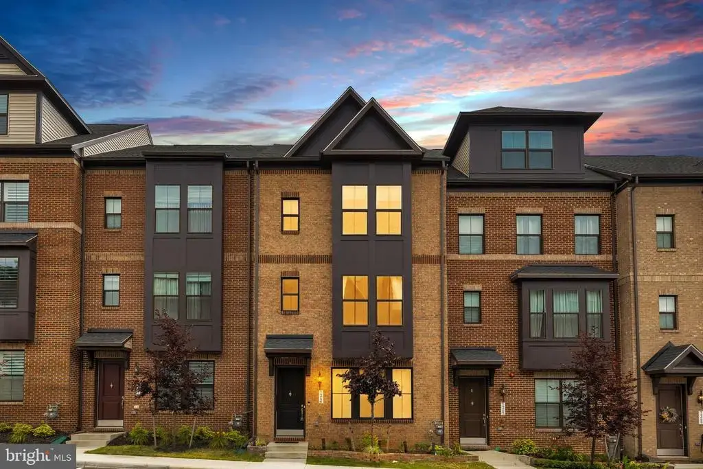 7265 Nittany Ln, ALEXANDRIA