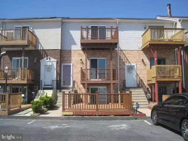 110 Villa Capri Cir, Essex