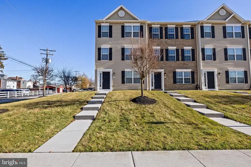 116 Breezewood Drive, HANOVER