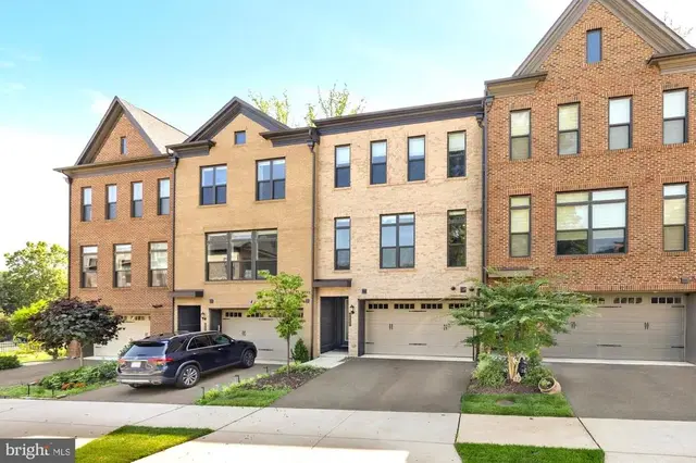 4505 Plateau Dr, Fairfax