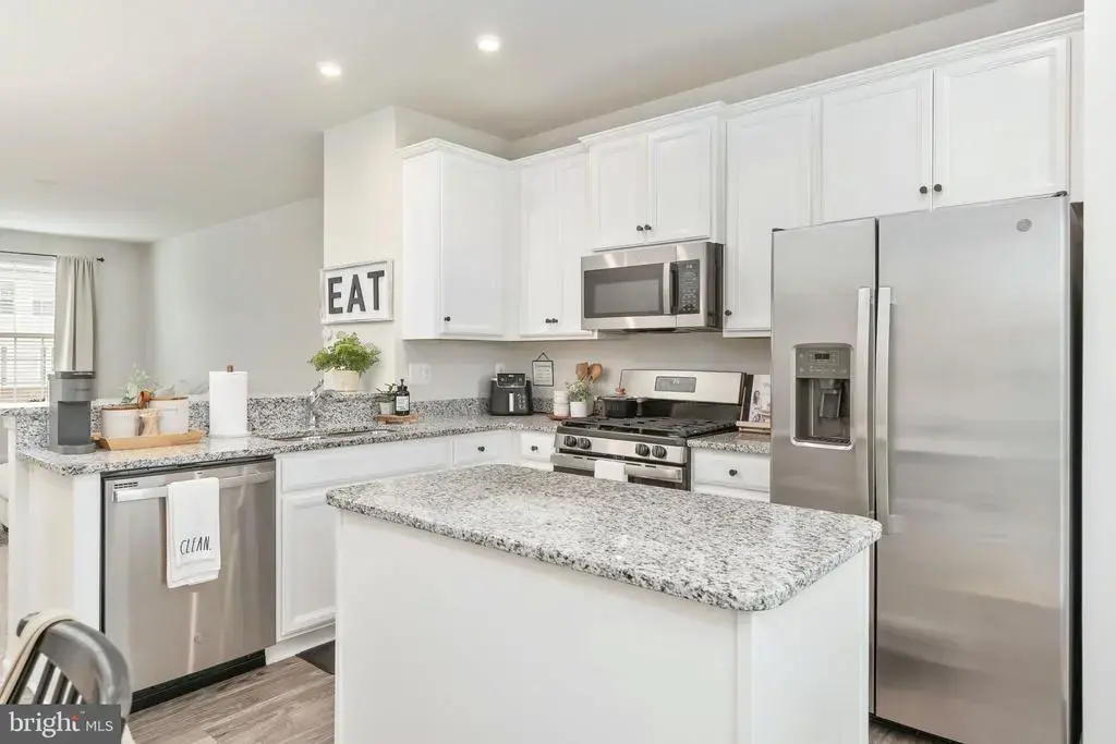 533 View Point Way, FREDERICKSBURG