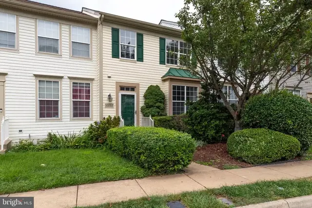 10222 Magnolia Grove Dr, Manassas