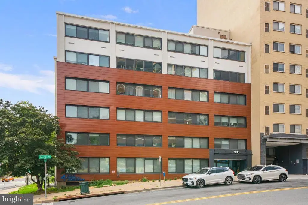 700 Roeder Rd #403, SILVER SPRING