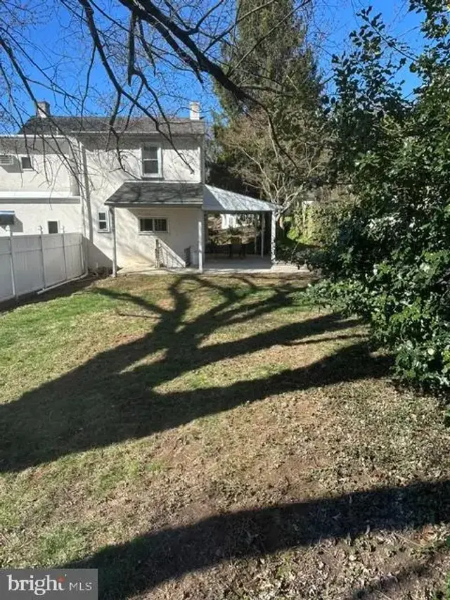 1202 Rebel Hill Rd, Conshohocken