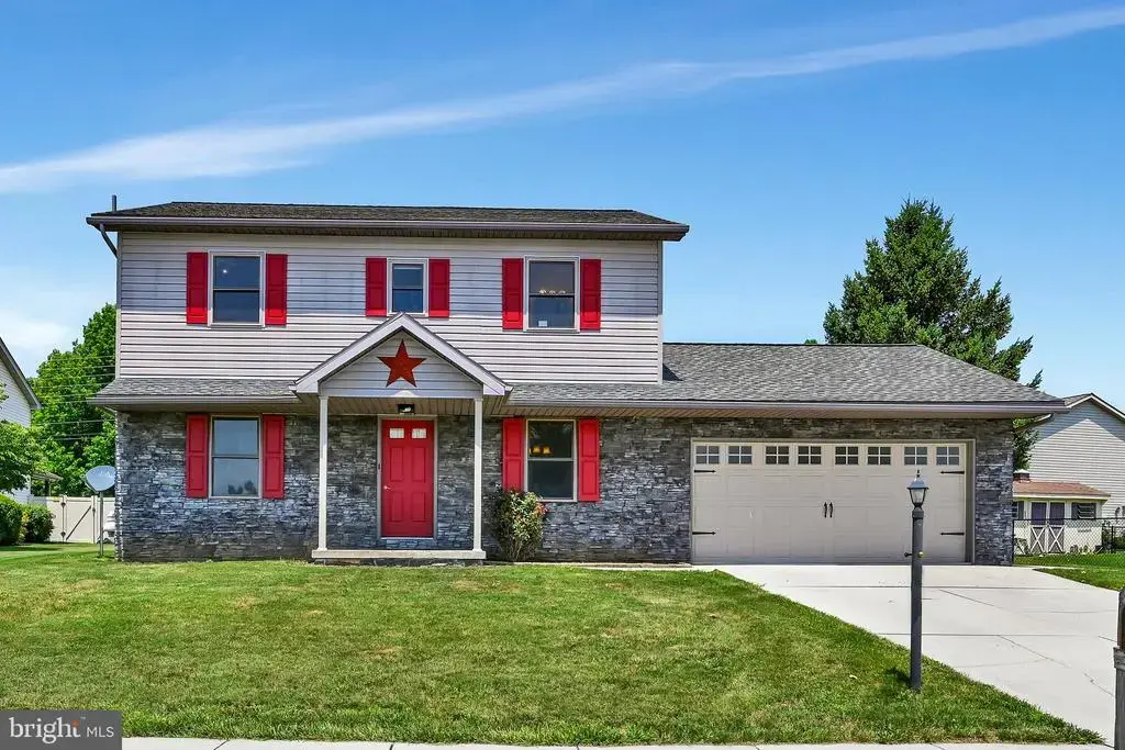 31 Seneca Dr, HANOVER