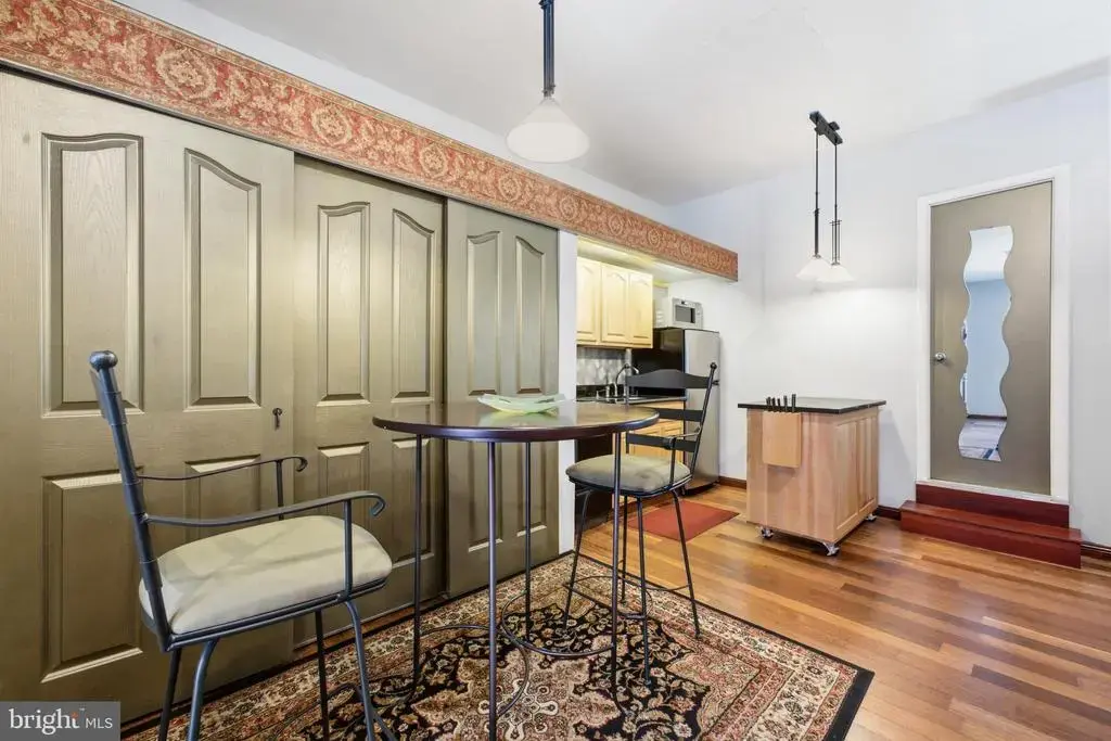 2110-12 South St #21101, PHILADELPHIA