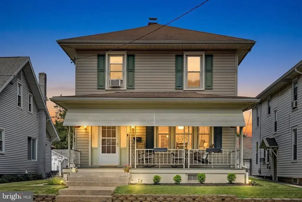 324 S Lincoln St, PALMYRA
