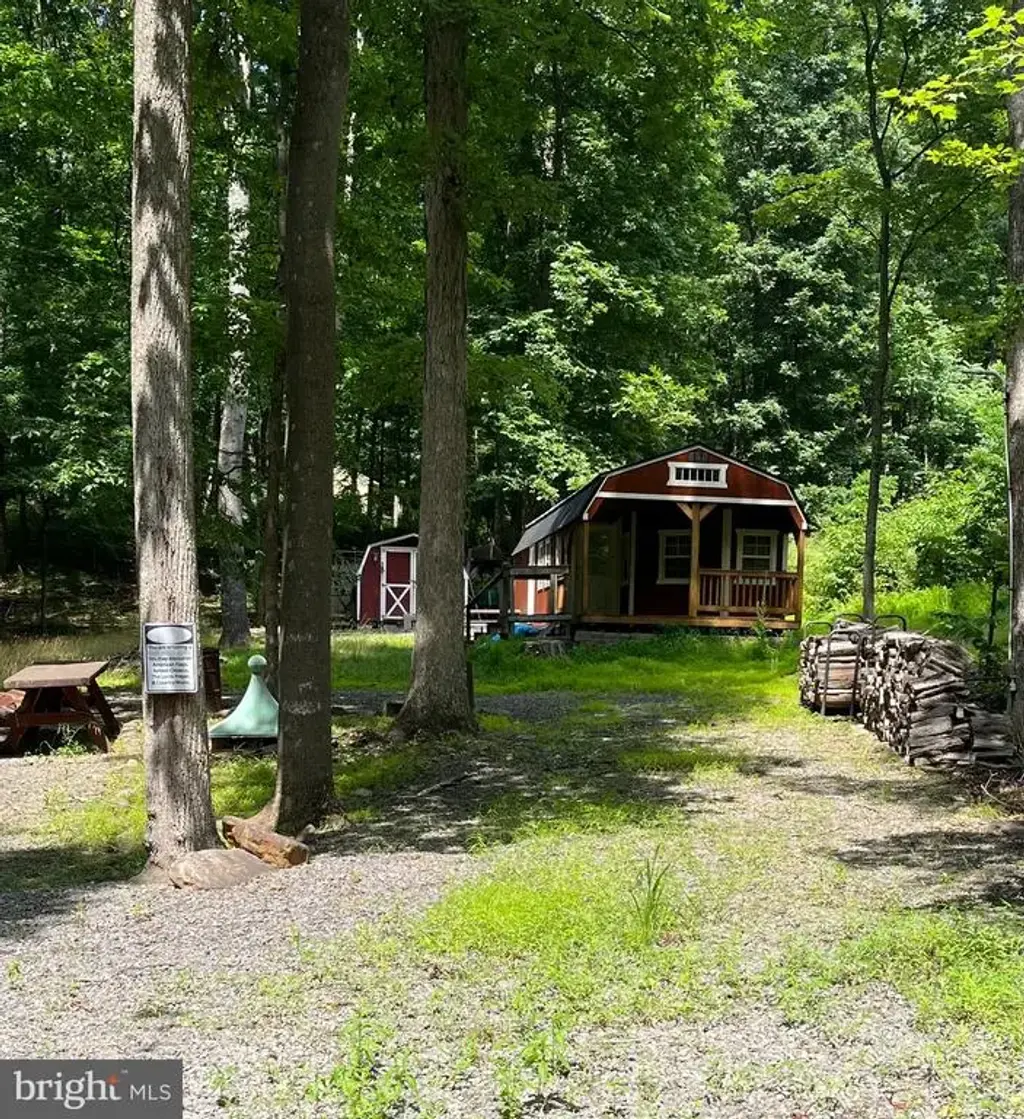 43 Seneca Ridge Rd, GREAT CACAPON