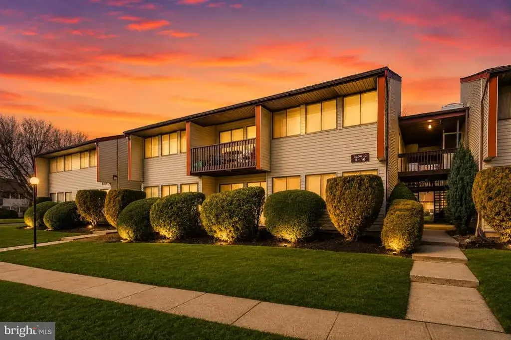 C9 Avon Dr, EAST WINDSOR