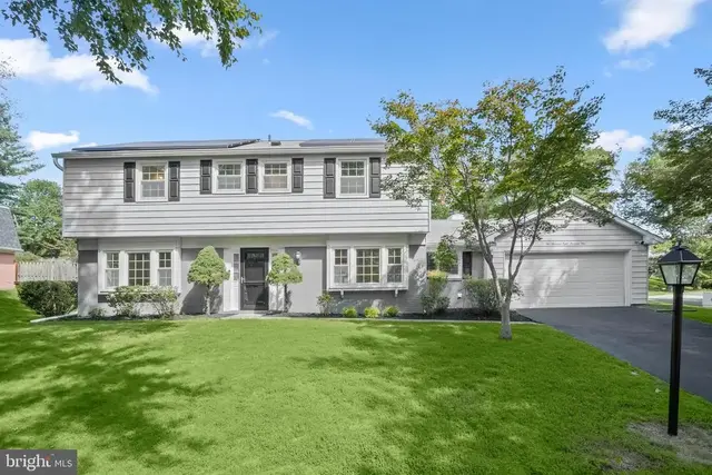 2801 Village Ln, Silver Spring