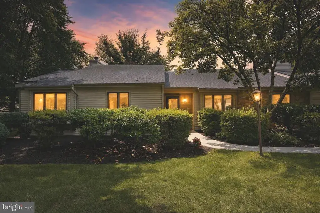 513 Eaton Way #513, WEST CHESTER