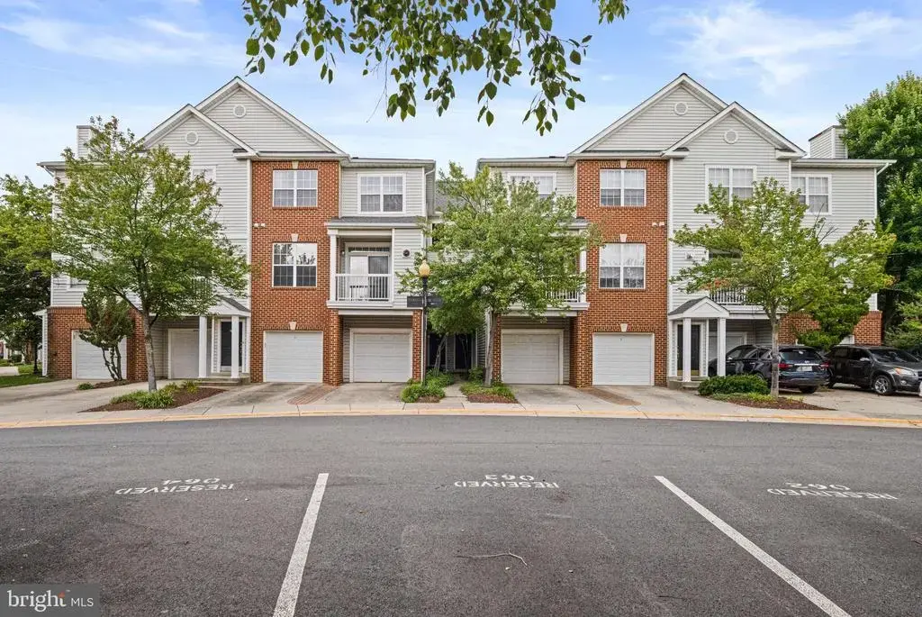 13142 Marcey Creek Rd #13142, HERNDON