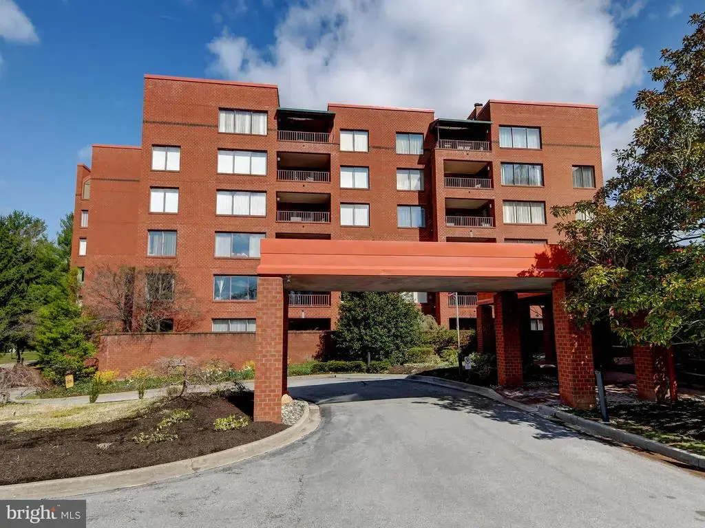 1 Gristmill Ct #302, BALTIMORE