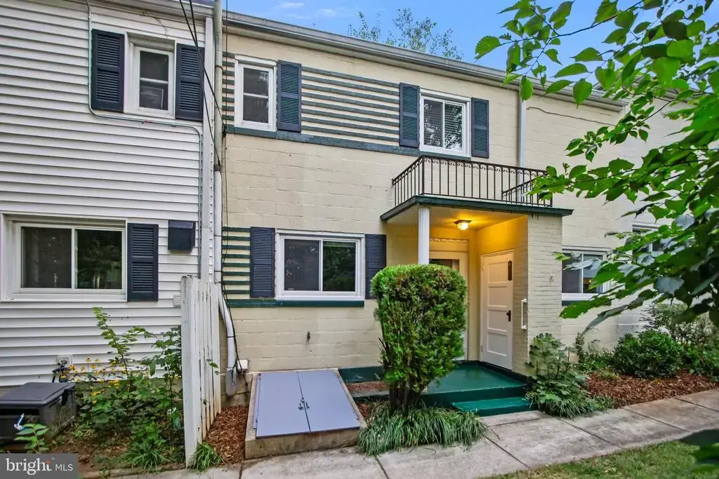 30 Ridge Rd #b, GREENBELT