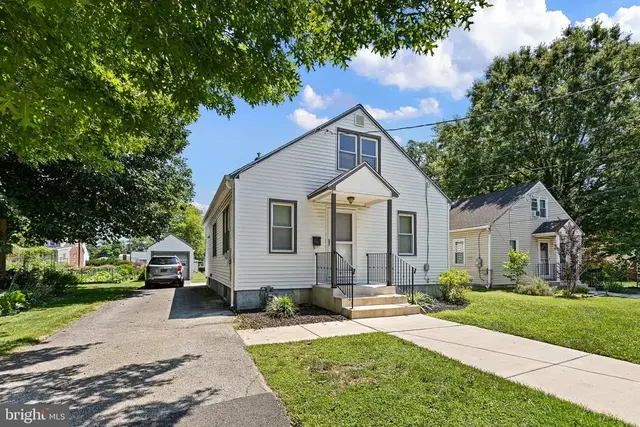 302 S Clifton Ave, Wilmington