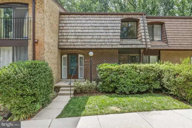 10719 Deborah Dr, Potomac