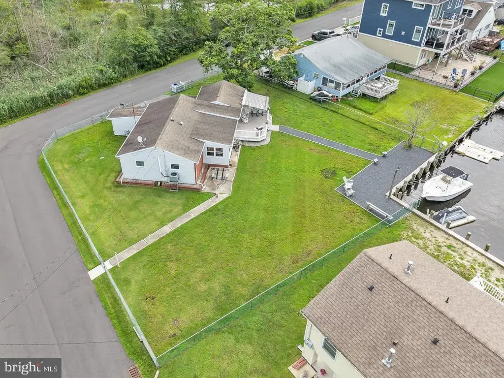 18 Beacon Dr, WARETOWN