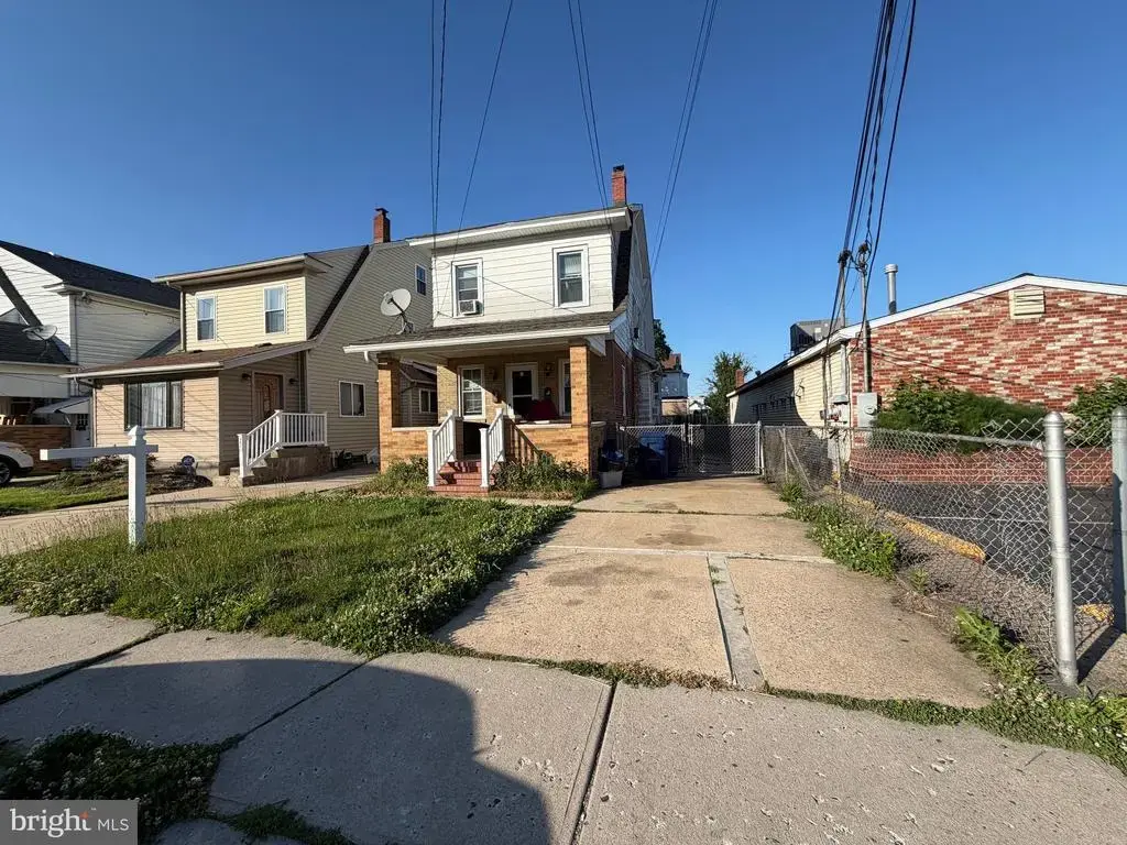18 Myrtle Ave, LAWRENCE TOWNSHIP