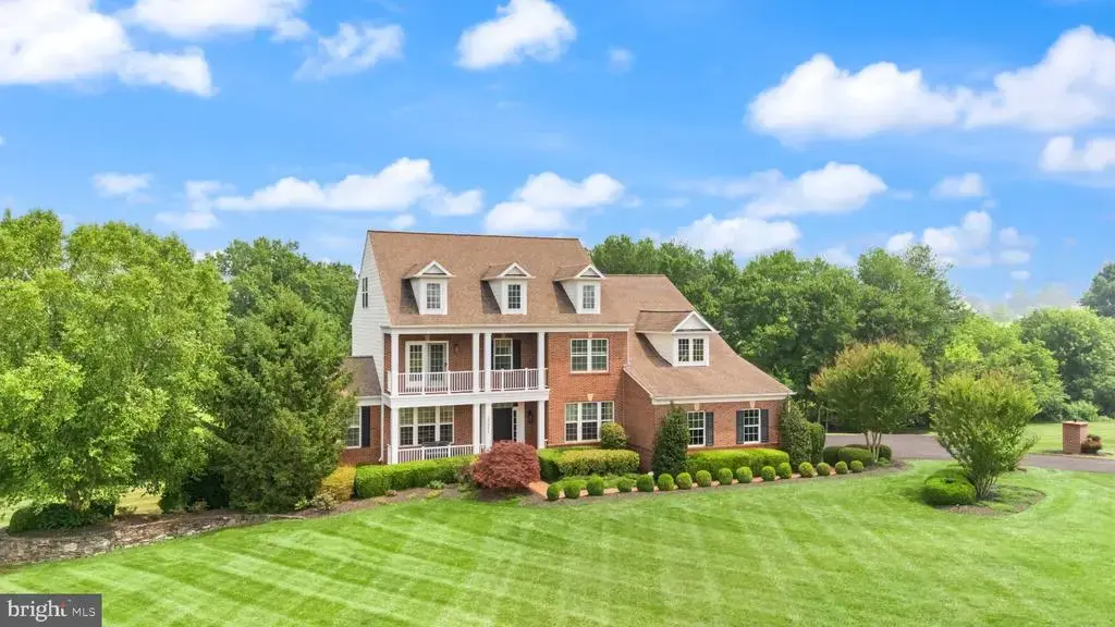 23044 Creighton Farms Dr, LEESBURG