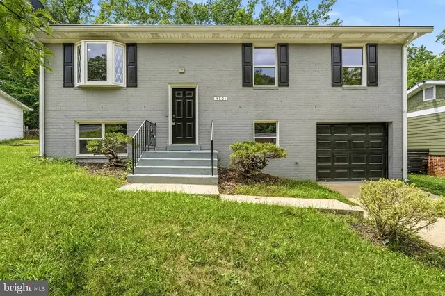 4801 Iverson Pl, Temple Hills